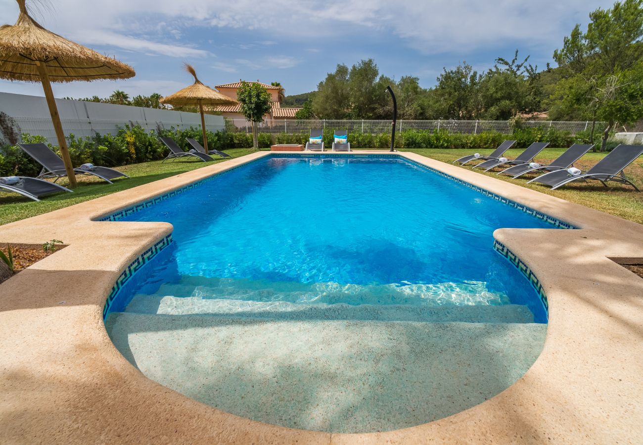 Ferienhaus in Crestatx - Villa mit Grill Romana mit Pool auf Mallorca