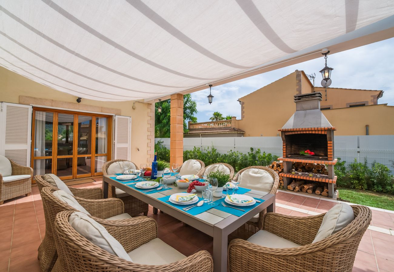 Ferienhaus in Crestatx - Villa mit Grill Romana mit Pool auf Mallorca