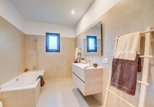 Finca in Ariany - Finca Sa Canova Ariany modern mit pool Mallorca Finca in Ariany - Finca Sa Canova Ariany modern mit pool Mallorca