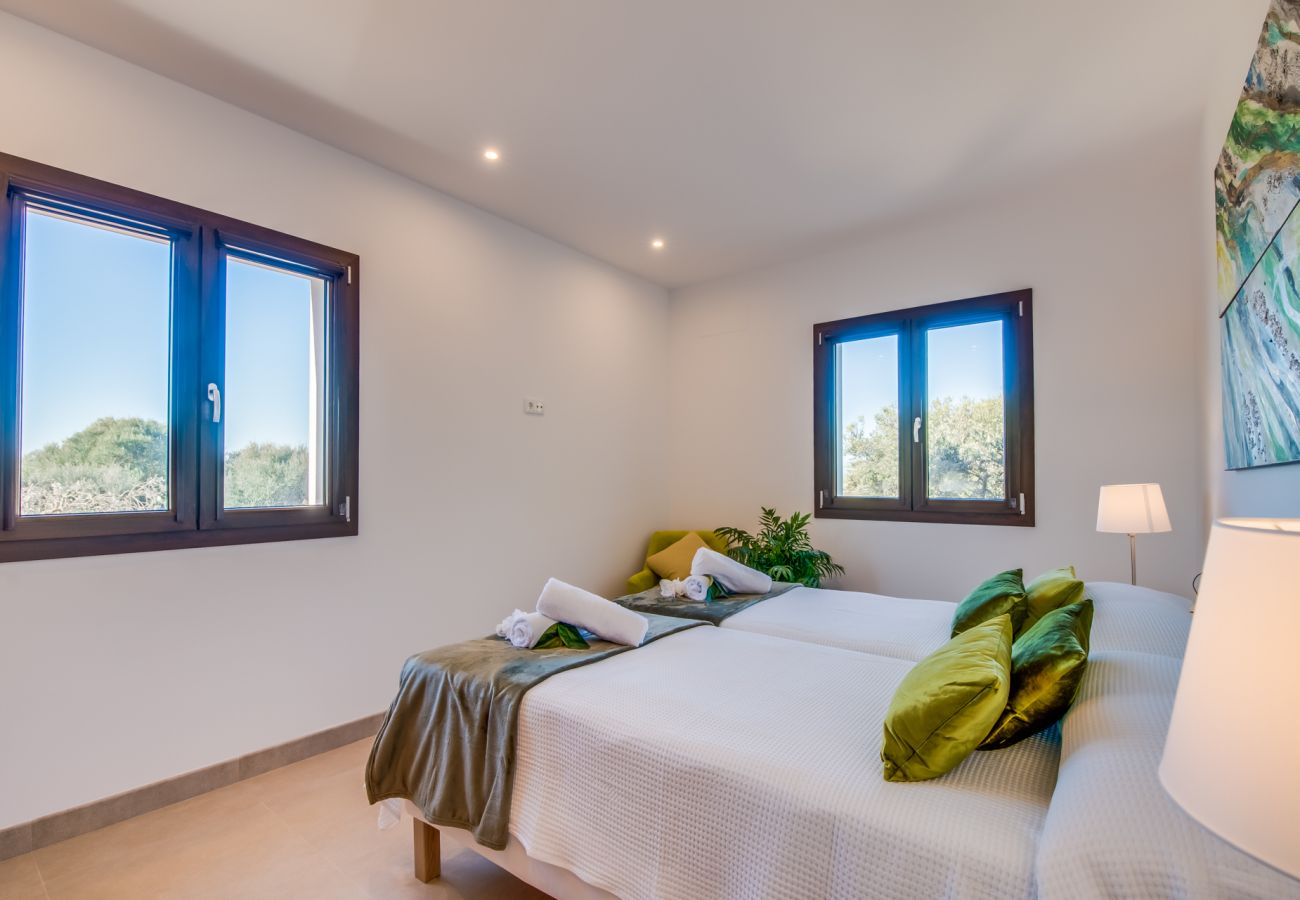 Finca in Ariany - Finca Sa Canova Ariany modern mit pool Mallorca