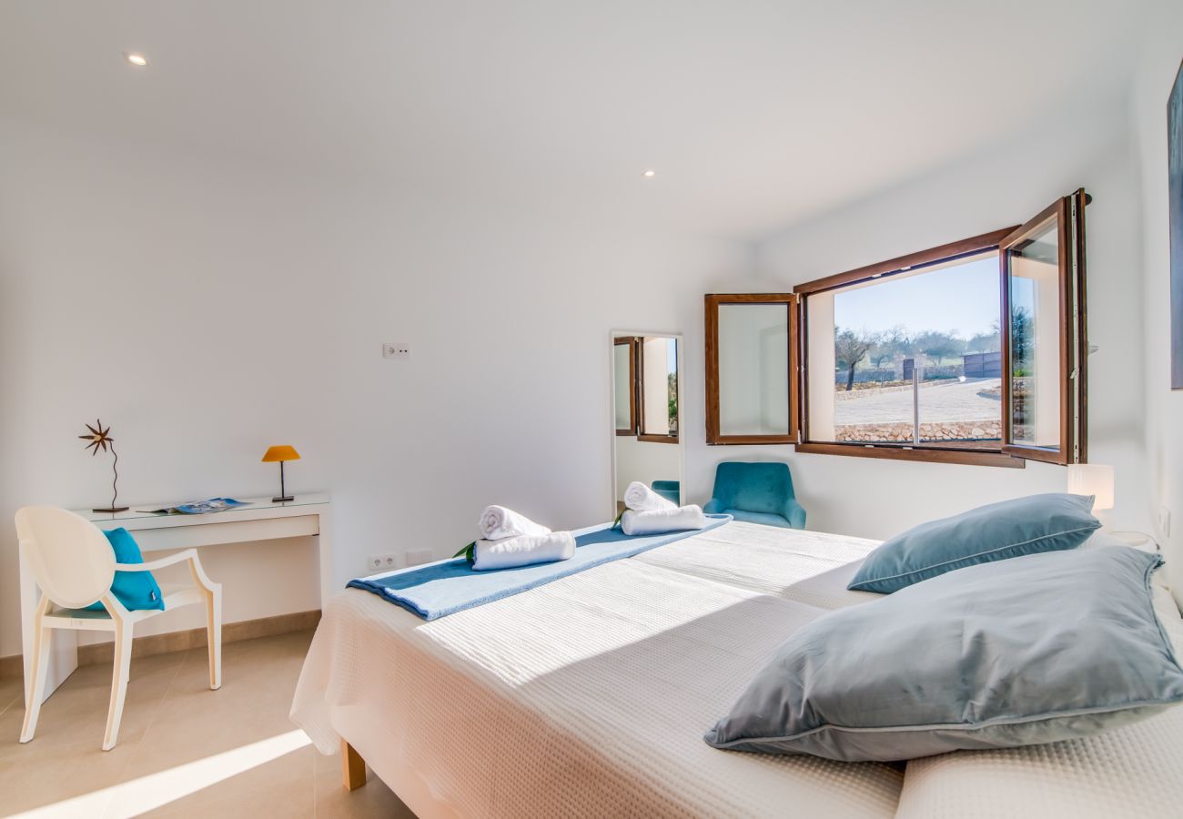 Finca in Ariany - Finca Sa Canova Ariany modern mit pool Mallorca