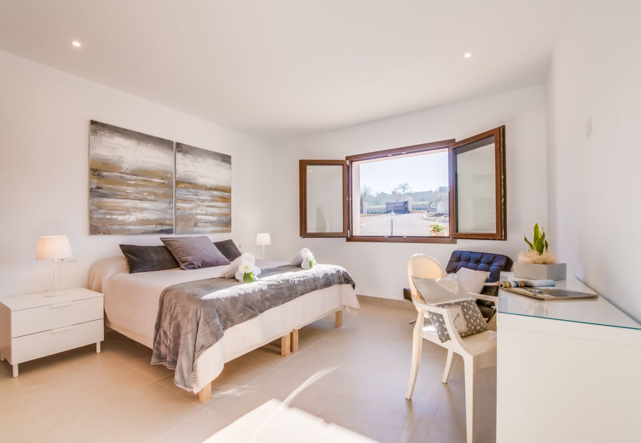 Finca in Ariany - Finca Sa Canova Ariany modern mit pool Mallorca