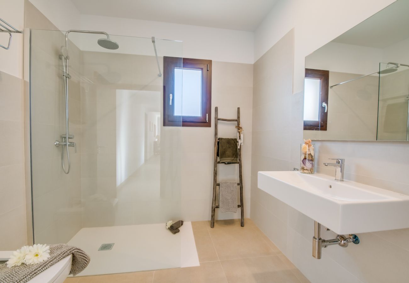 Finca in Ariany - Finca Sa Canova Ariany modern mit pool Mallorca