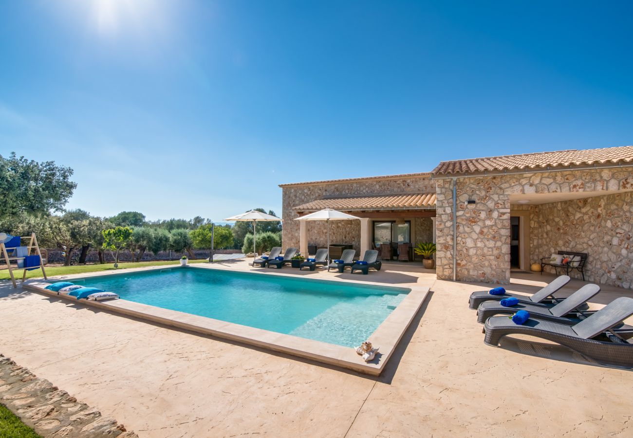 Finca in Ariany - Finca Sa Canova Ariany modern mit pool Mallorca