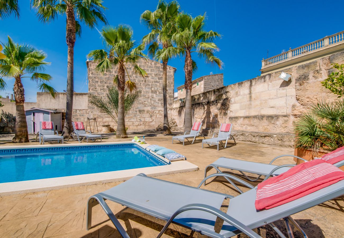 Ferienhaus in Maria de la salut - Ländliches Haus mit Pool Sa Verdera auf Mallorca