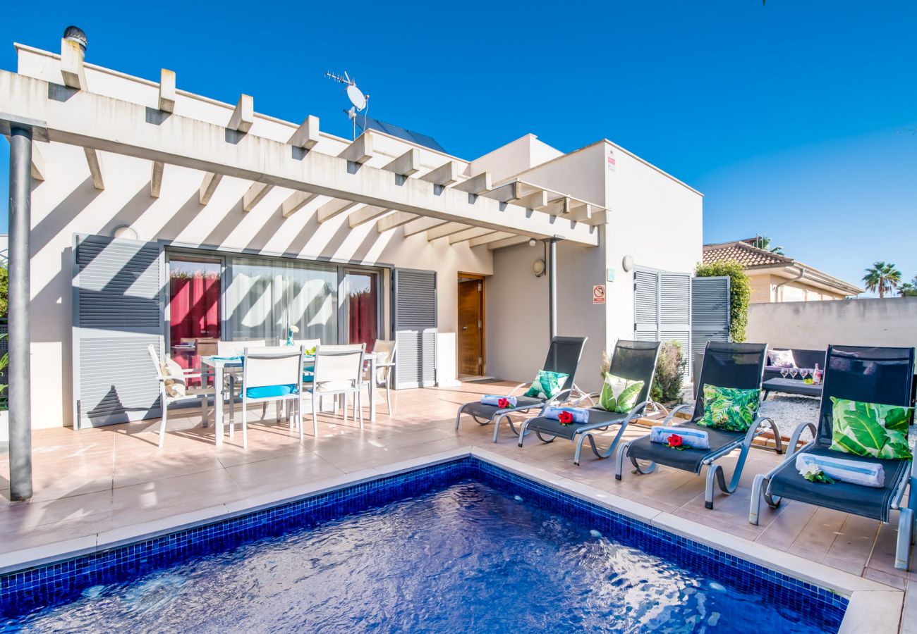 Ferienhaus in Alcudia - Haus mit Pool Villa Ariel strandnah in Alcudia