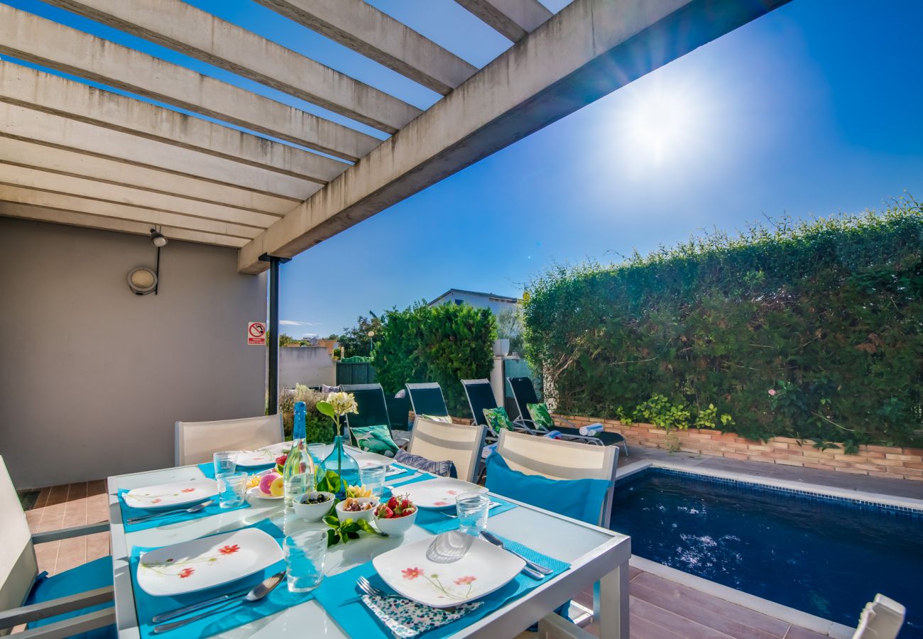 Ferienhaus in Alcudia - Haus mit Pool Villa Ariel strandnah in Alcudia
