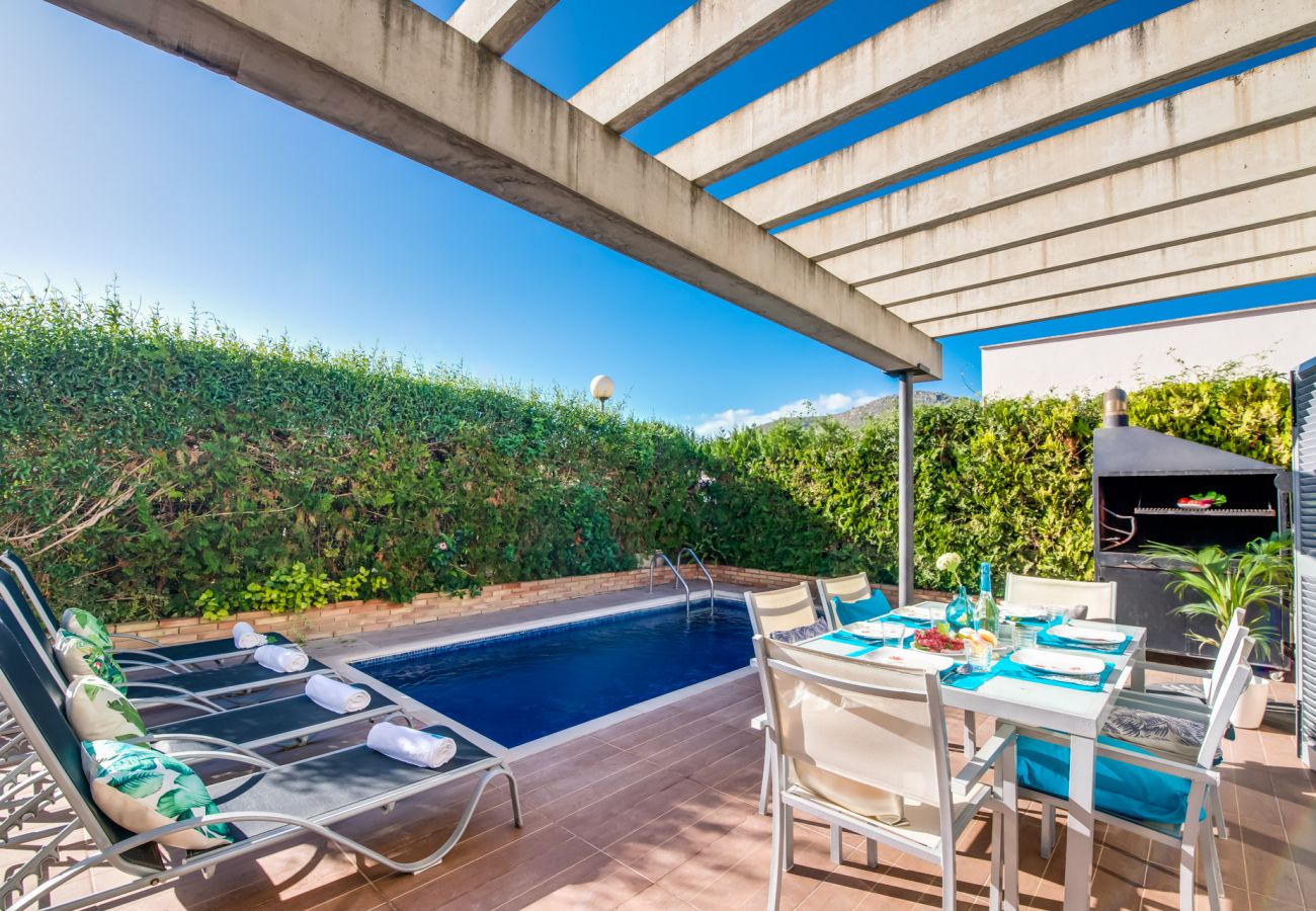 Ferienhaus in Alcudia - Haus mit Pool Villa Ariel strandnah in Alcudia