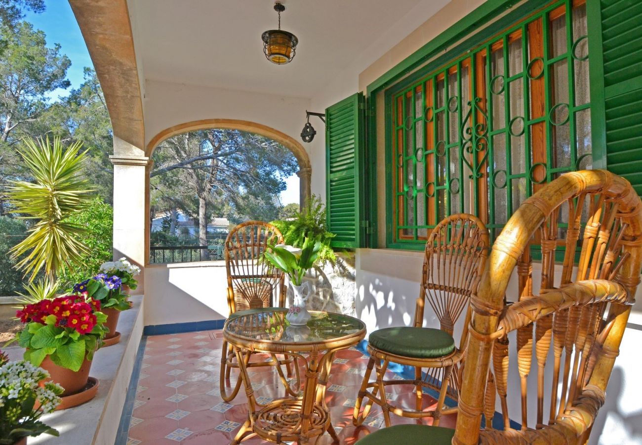 Erleben Sie die Essenz von Mallorca in einem Haus mit Pool
