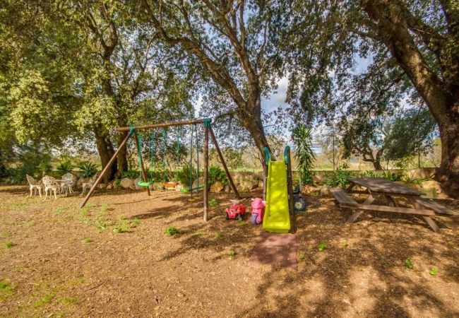 Finca in Buger - Landhaus Mallorca Sa Figuera mit privatem Pool, balinesischem Bett und Chill-out-Terrasse Finca in Buger - Landhaus Mallorca Sa Figuera mit privatem Pool, balinesischem Bett und Chill-out-Terrasse