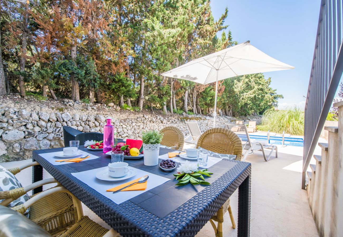 Ferienhaus in Maria de la salut - Modernes Haus mit Pool Son Puig auf Mallorca