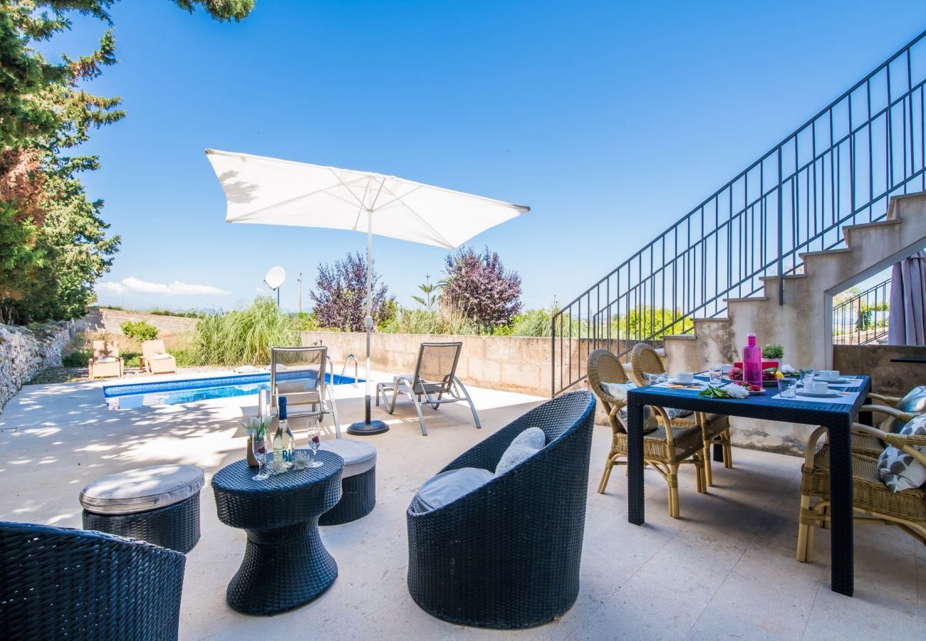 Ferienhaus in Maria de la salut - Modernes Haus mit Pool Son Puig auf Mallorca