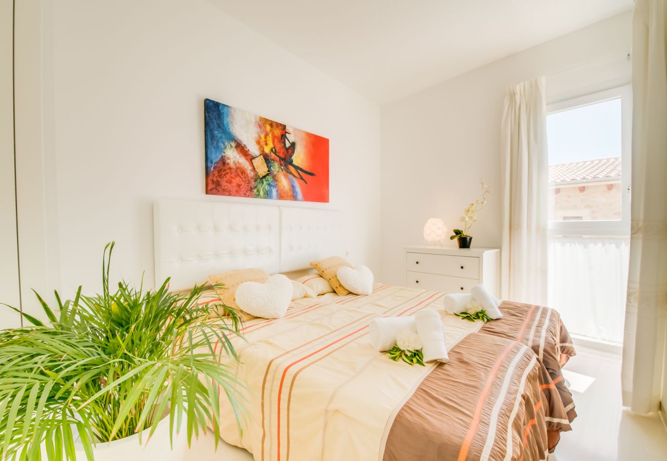Ferienhaus in Maria de la salut - Modernes Haus mit Pool Son Puig auf Mallorca