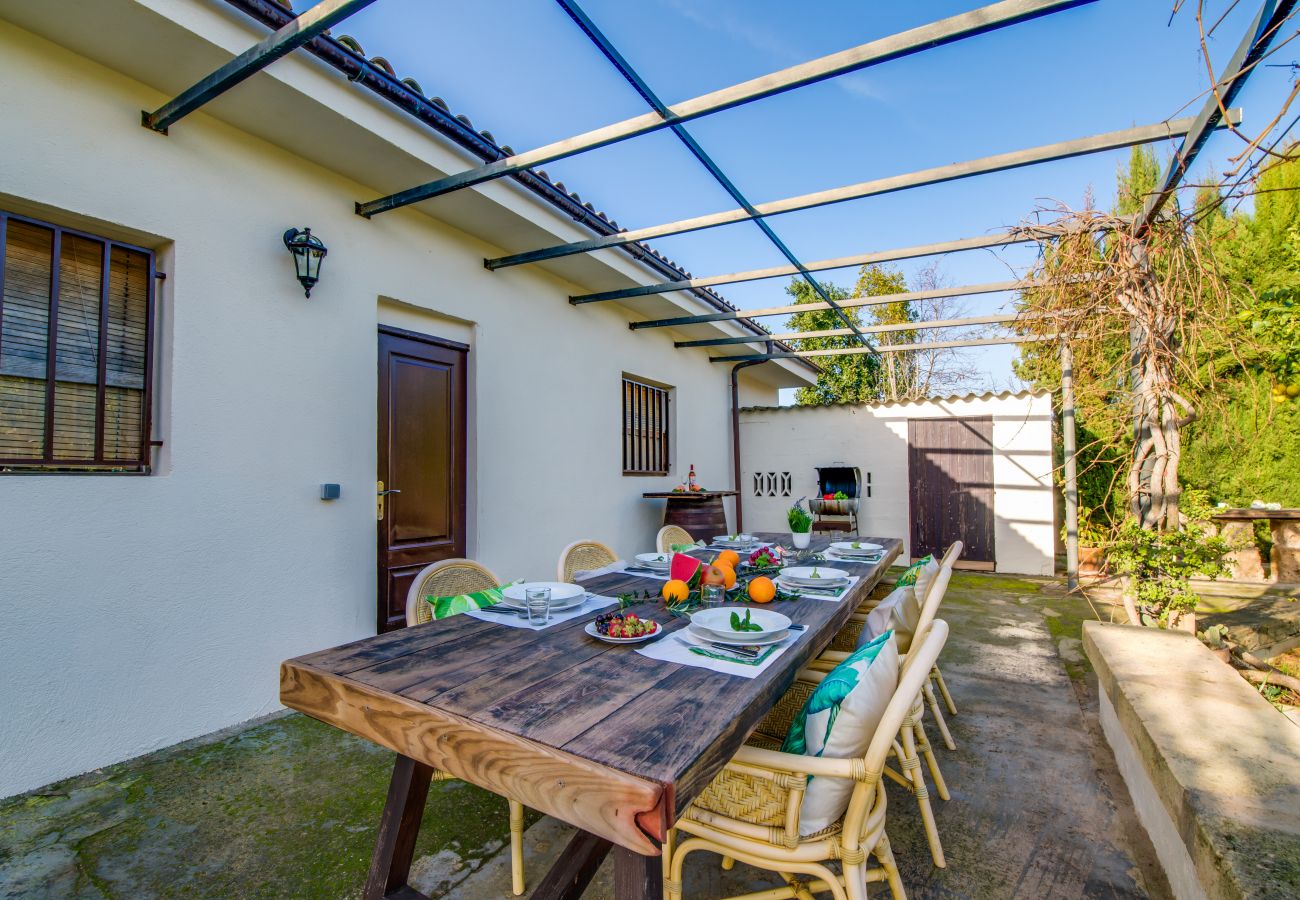 Finca mit Garten und Grill in der Nähe des Strandes von Alcudia