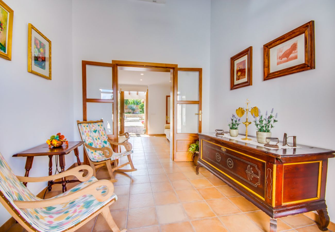 Ferienhaus in Ariany - Ferienhaus Solivera mit Pool auf Mallorca