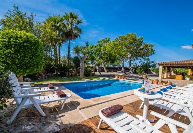 Perfekter Urlaub auf Mallorca in einem Haus mit Pool und Grill