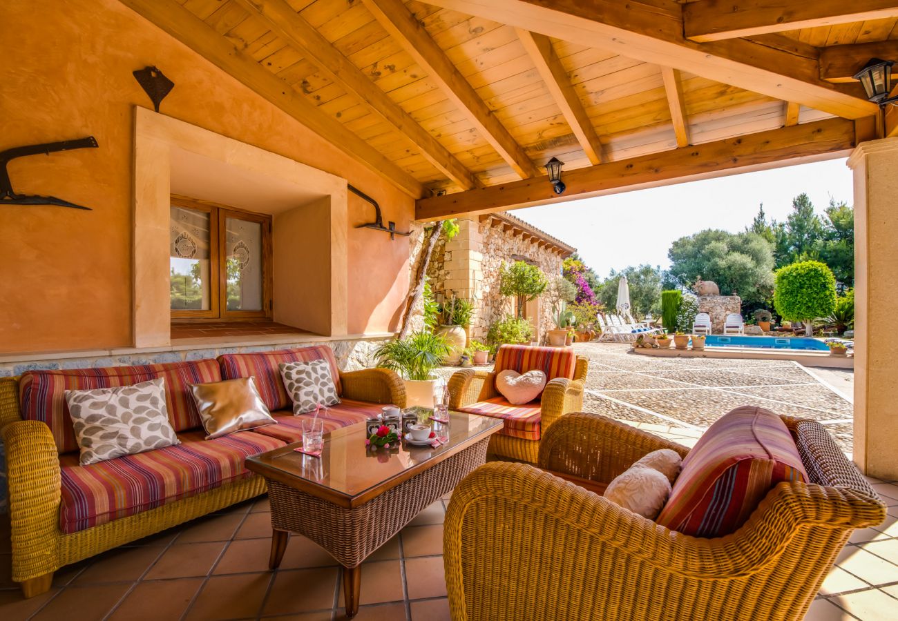 Finca in Inca - Landhaus im Zentrum von Mallorca Villa Erika mit Pool