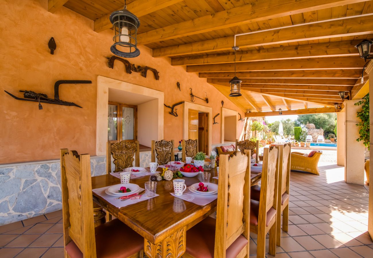Finca in Inca - Landhaus im Zentrum von Mallorca Villa Erika mit Pool
