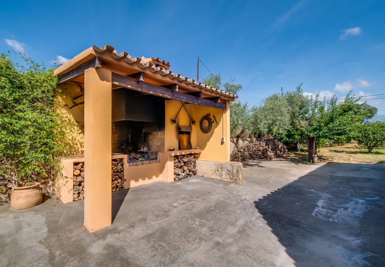 Finca in Inca - Landhaus im Zentrum von Mallorca Villa Erika mit Pool