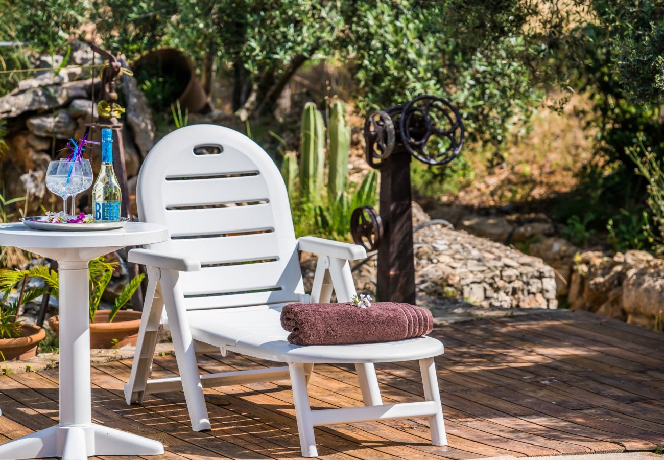 Finca in Inca - Landhaus im Zentrum von Mallorca Villa Erika mit Pool