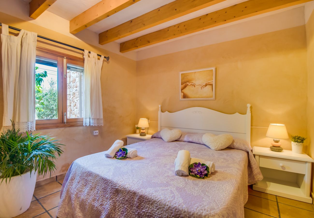Finca in Inca - Landhaus im Zentrum von Mallorca Villa Erika mit Pool
