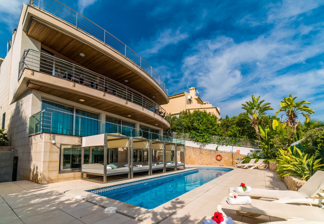 Ferienhaus in Alcudia - Luxushaus mit Meerblick Villa Sammy in Alcudia mit Pool und Jacuzzi