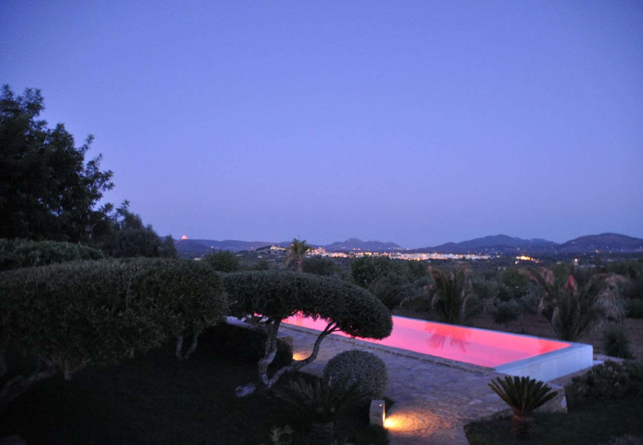Finca in Arta - Luxuriöse Finca Mallorca mit Pool Panoramablick