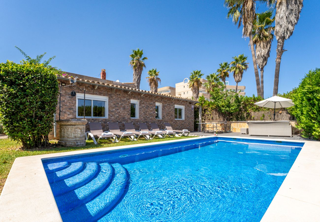 Haus mit Pool und Garten in Puerto de Alcudia