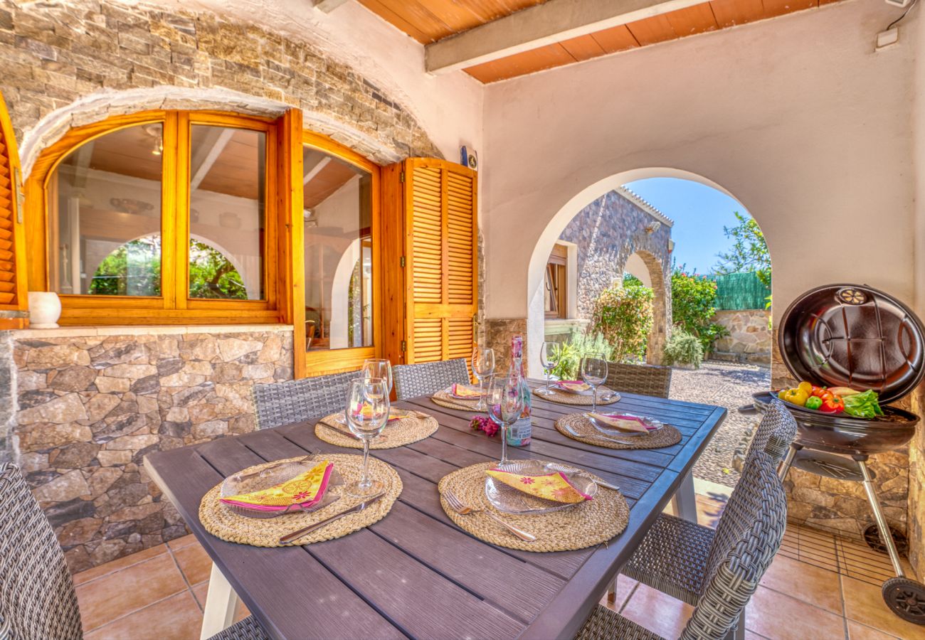 Ferienhaus in Alcudia - Villa Montelo mit privatem Pool in Meeresnähe