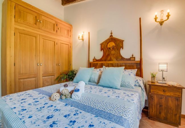 Finca in Selva - Landhaus in Mallorca Ses Comes mit Pool Finca in Selva - Landhaus in Mallorca Ses Comes mit Pool