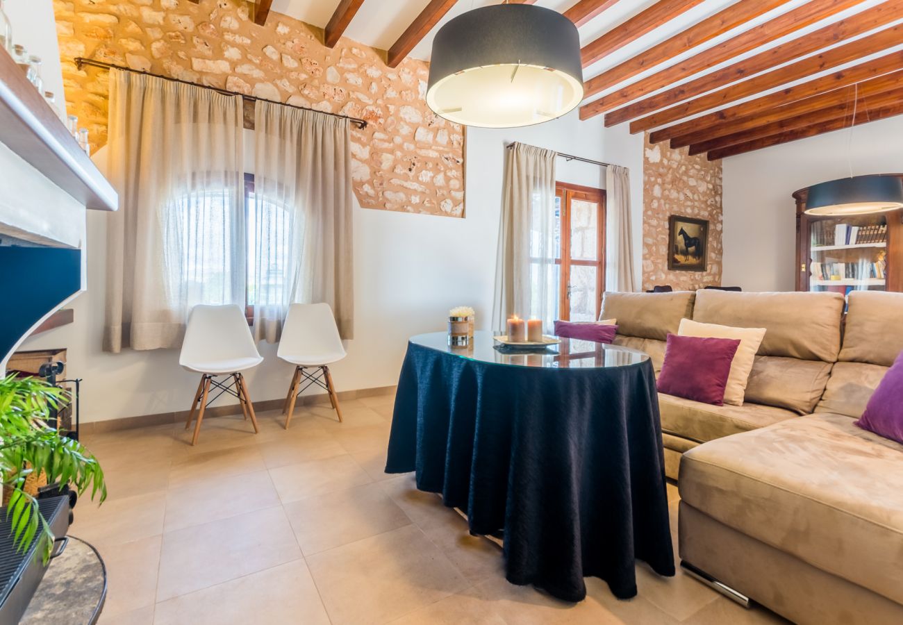 Finca in Manacor - Modernes Landhaus in Mallorca Pleta mit Pool