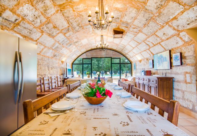 Finca in Selva - Finca Sa Mina für 12 mit Pool auf Mallorca Finca in Selva - Finca Sa Mina für 12 mit Pool auf Mallorca