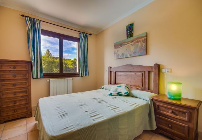 Finca in Selva - Finca Sa Mina für 12 mit Pool auf Mallorca Finca in Selva - Finca Sa Mina für 12 mit Pool auf Mallorca