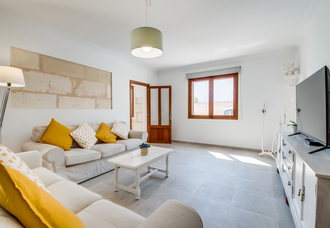 Ferienhaus in Sa Pobla - Ländliche Finca auf Mallorca Con Frit mit Schwimmbad
