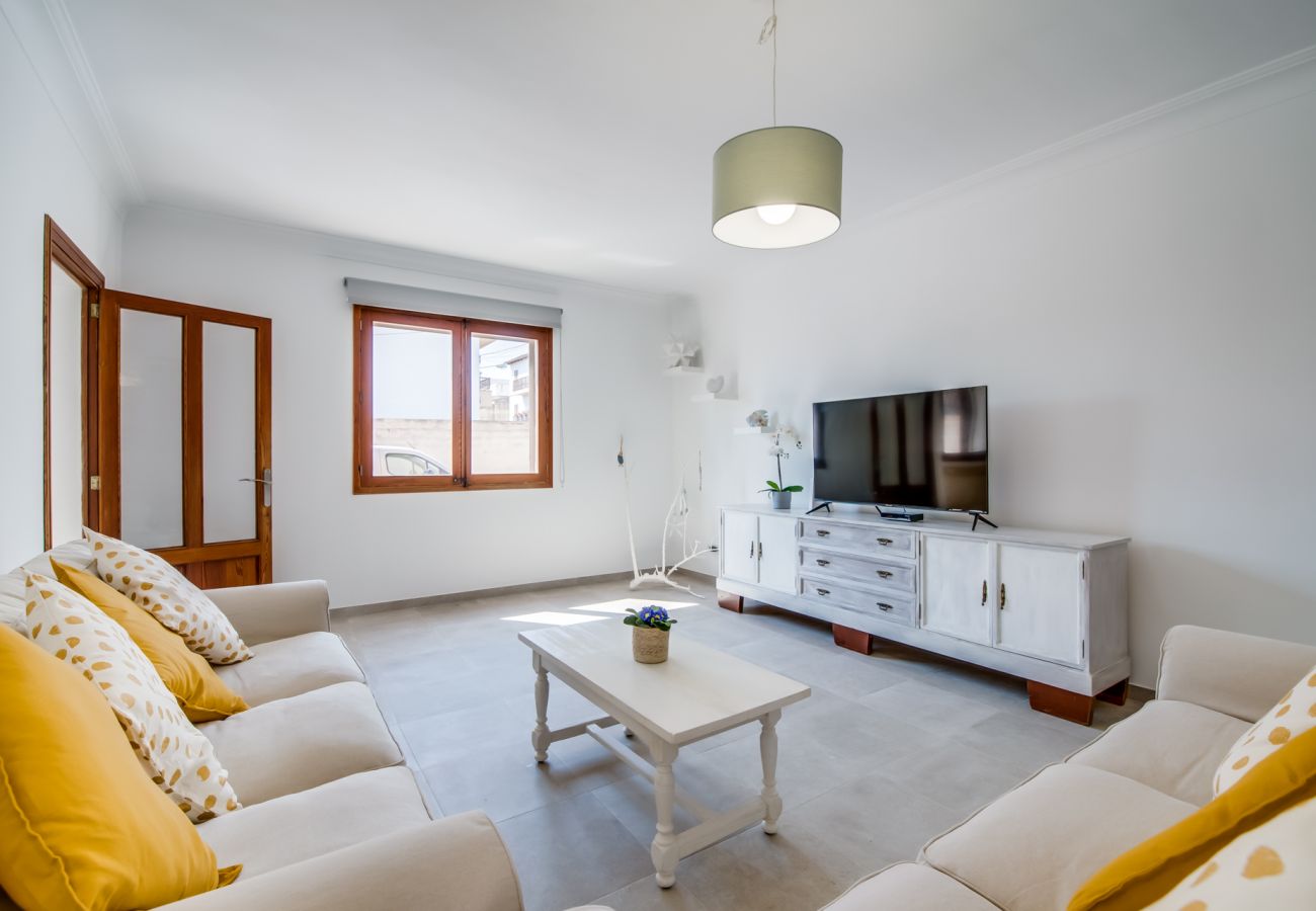 Ferienhaus in Sa Pobla - Ländliche Finca auf Mallorca Con Frit mit Schwimmbad
