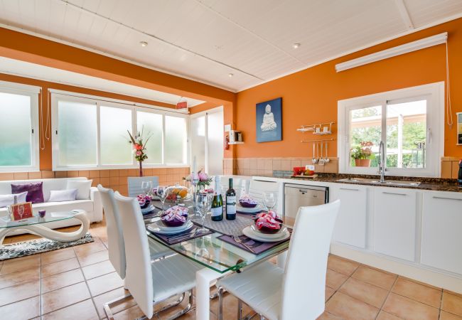 Finca in Lloseta - Finca im Zentrum Mallorcas Finca Alegre mit Pool Finca in Lloseta - Finca im Zentrum Mallorcas Finca Alegre mit Pool