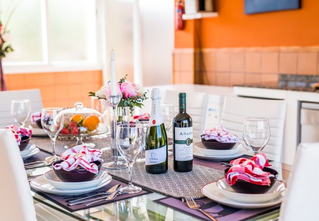 Finca in Lloseta - Finca im Zentrum Mallorcas Finca Alegre mit Pool Finca in Lloseta - Finca im Zentrum Mallorcas Finca Alegre mit Pool