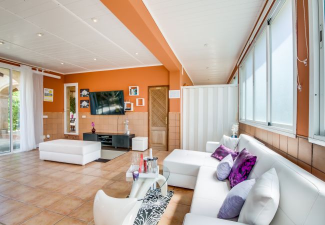 Finca in Lloseta - Finca im Zentrum Mallorcas Finca Alegre mit Pool Finca in Lloseta - Finca im Zentrum Mallorcas Finca Alegre mit Pool