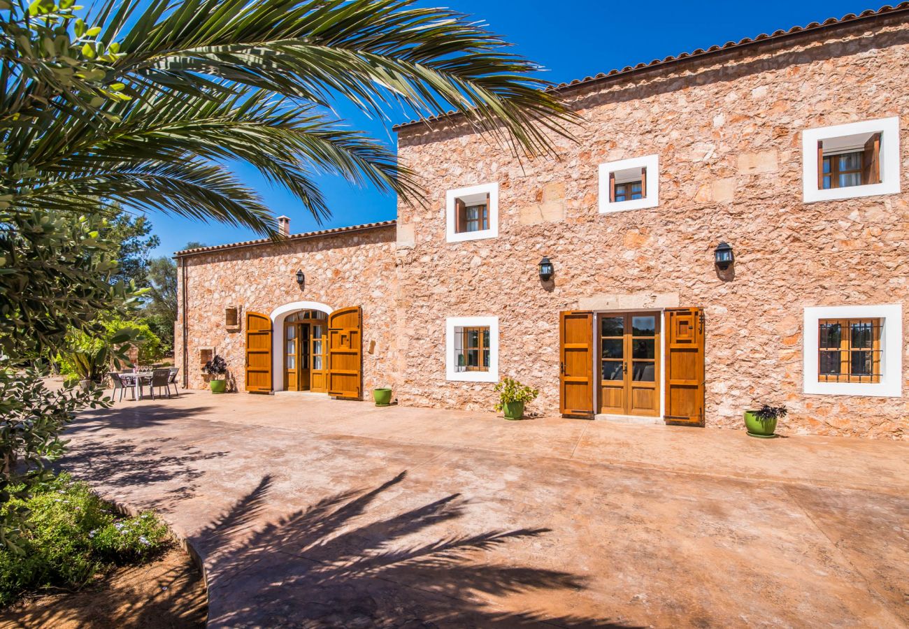 Finca in Felanitx - Haus im Landhausstil Mallorca Cas Verros mit Pool