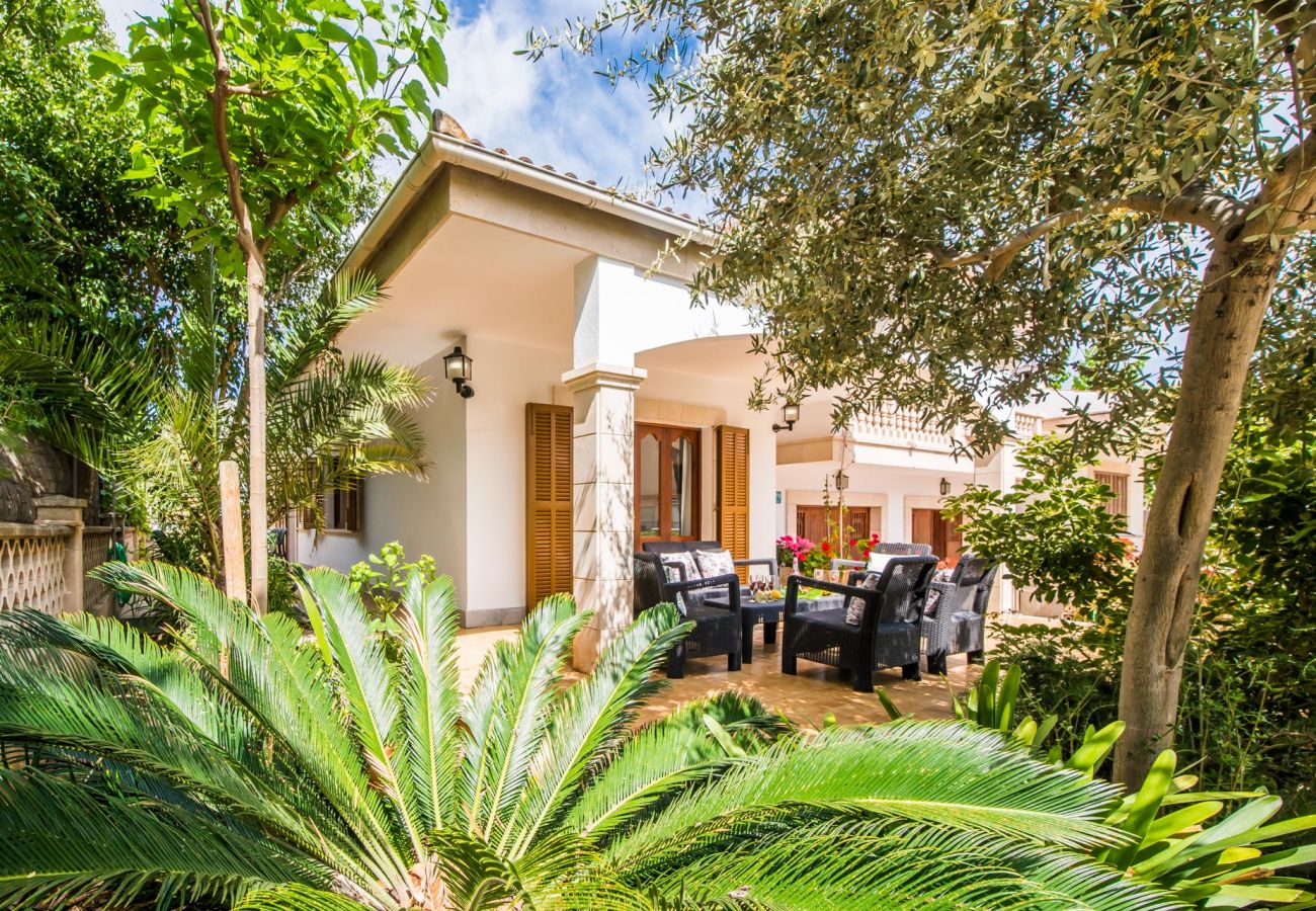 Ferien in Alcudia in der Nähe von Alcudia Strand mit Garten