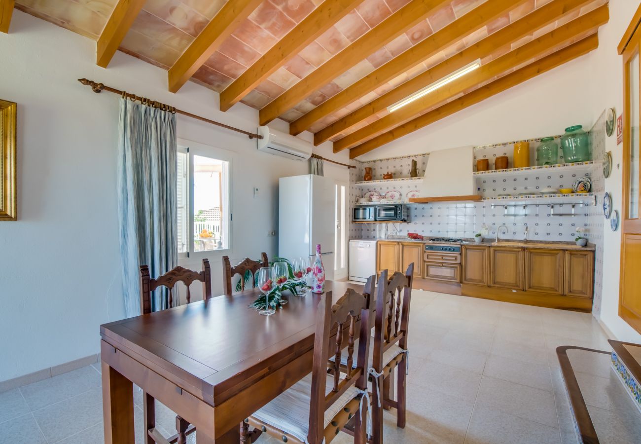 Finca in Muro - Landhaus in Mallorca Els Moyans mit Aussenpool