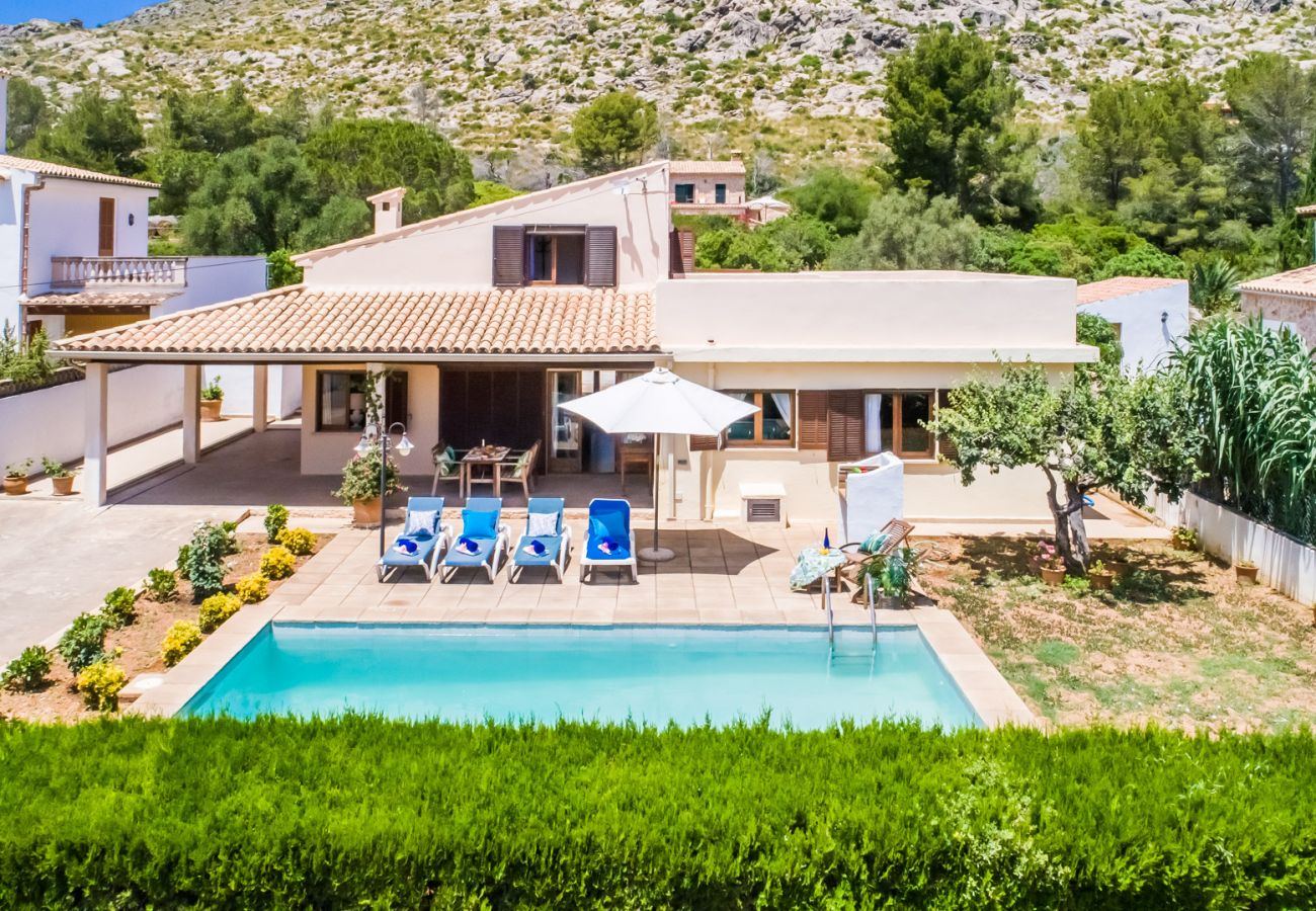 Villa in Puerto Pollensa mit privatem Pool.