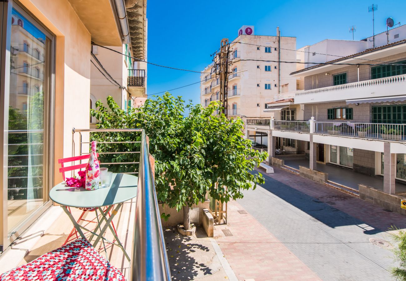 Schönes Haus mit Balkon in Can Picafort