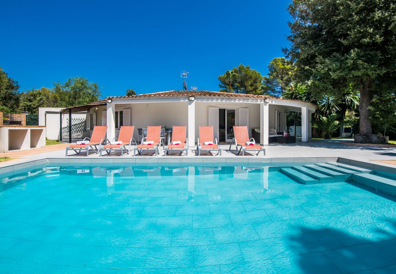 Haus mit Pool und Grill in der Nähe vom Strand in Mallorca