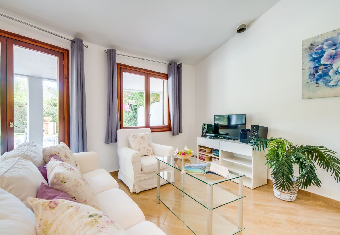 Ferienhaus in Crestatx - Haus mit Pool Garten Casa Pequeña auf Mallorca