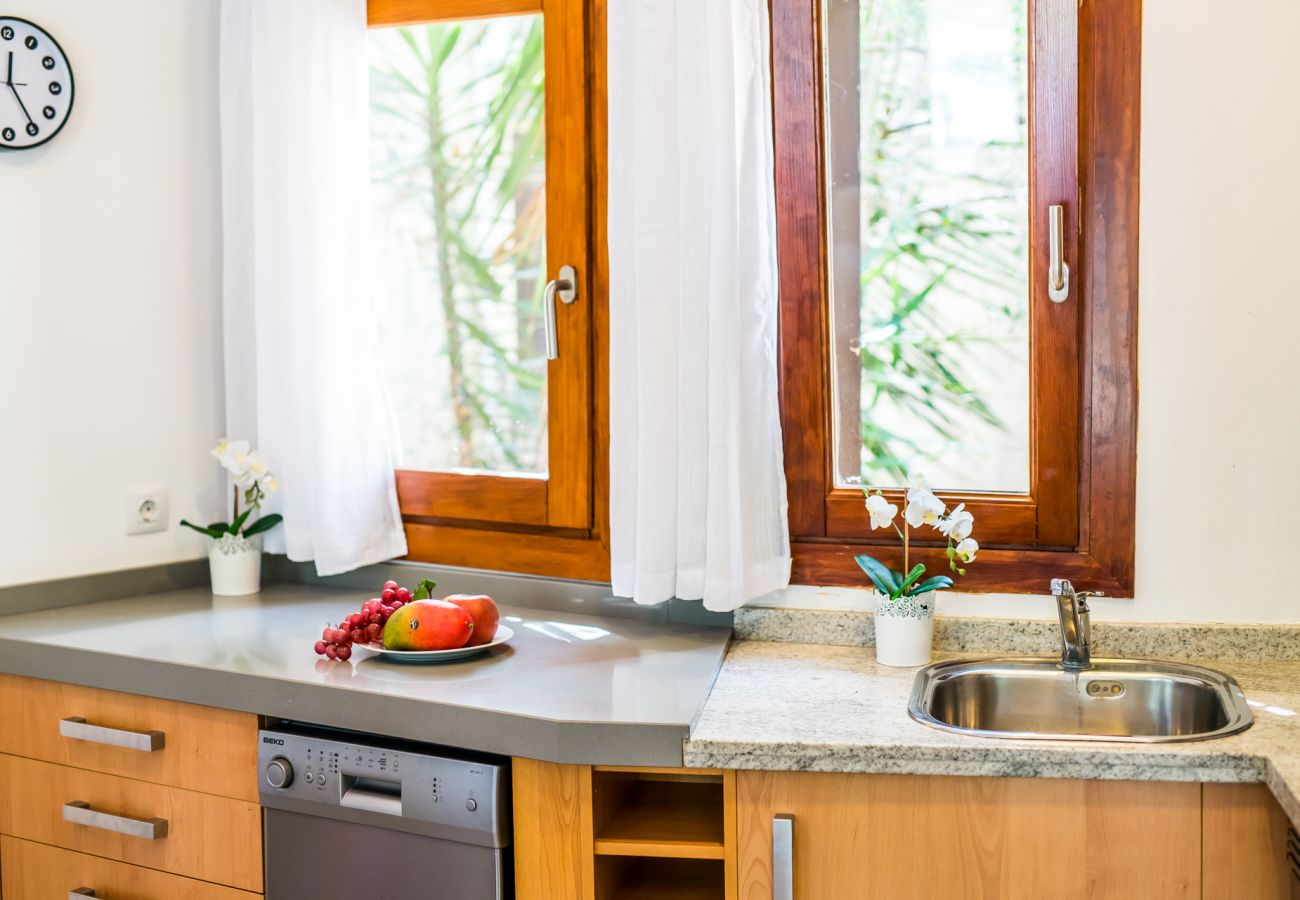 Ferienhaus in Crestatx - Haus mit Pool Garten Casa Pequeña auf Mallorca