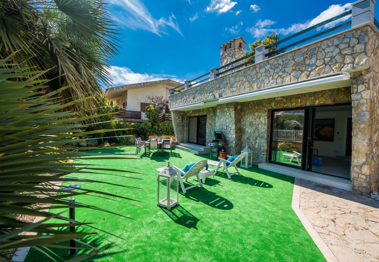 Ferienhaus in Playa de Muro - Modernes Haus in Playa de Muro Korablue in Strandnähe.