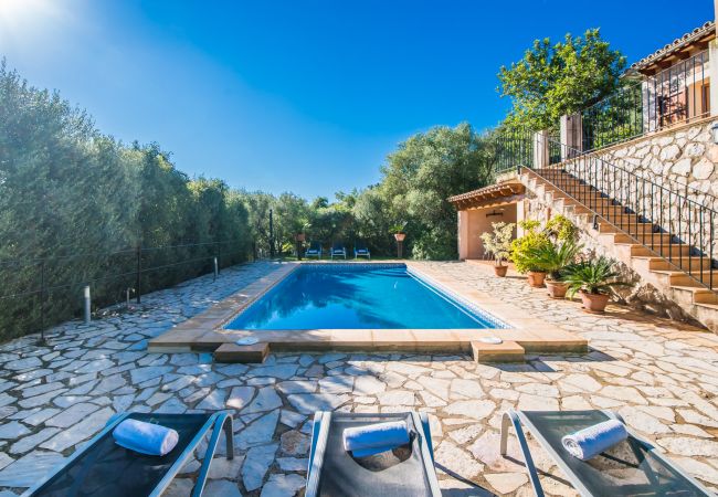 Finca in Buger - Ländliche Finca auf Mallorca Es Puchet mit Pool Finca in Buger - Ländliche Finca auf Mallorca Es Puchet mit Pool