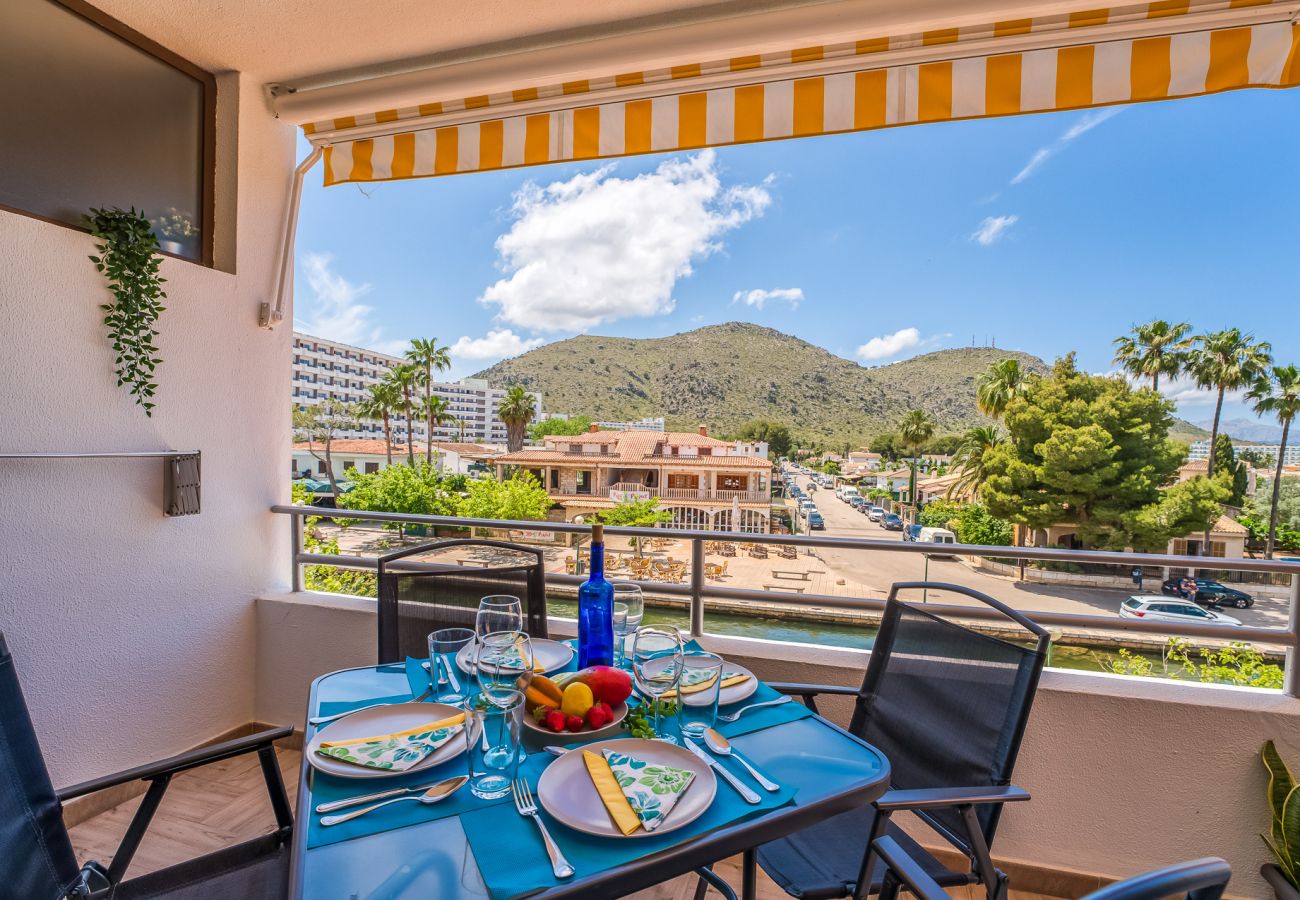 Wohnung mit fantastischem See und Berg Blick