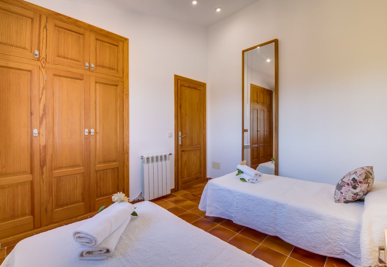 Finca in Inca - Ländliche Finca Can Rafelino mit Pool auf Mallorca